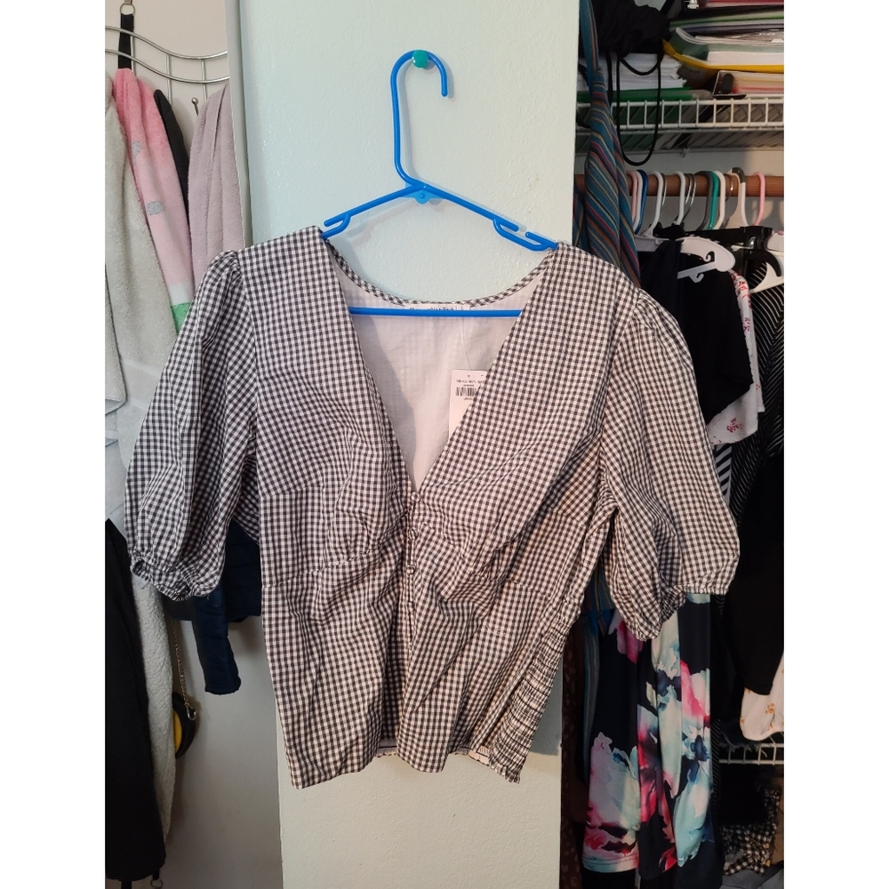 Abercrombie & Fitch Ruffled Blouse